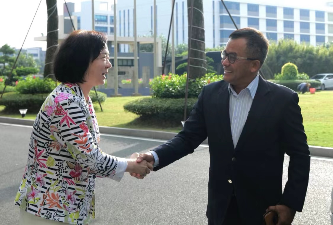 泰國北大年省政府官員到洛斯特制藥參觀交流